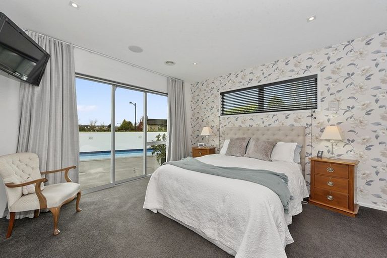 Photo of property in 1 Amberley Place, Flagstaff, Hamilton, 3210