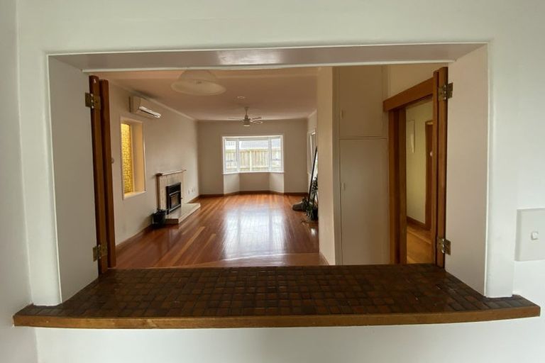 Photo of property in 22 Niccol Avenue, Narrow Neck, Auckland, 0624