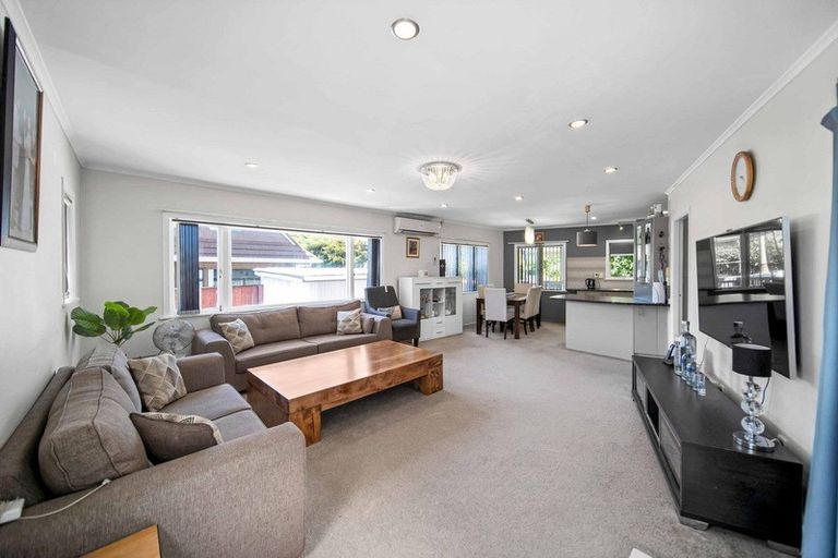 Photo of property in 1/48 Willis Road, Papakura, 2110