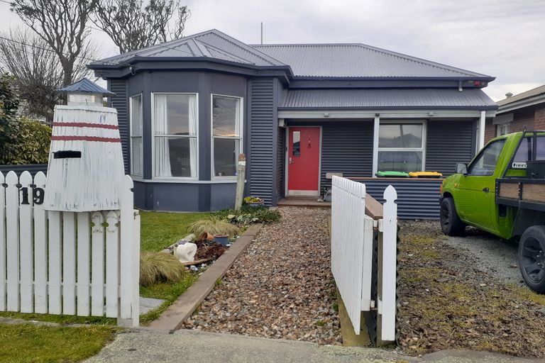 Photo of property in 19 Edward Street, Parkside, Timaru, 7910