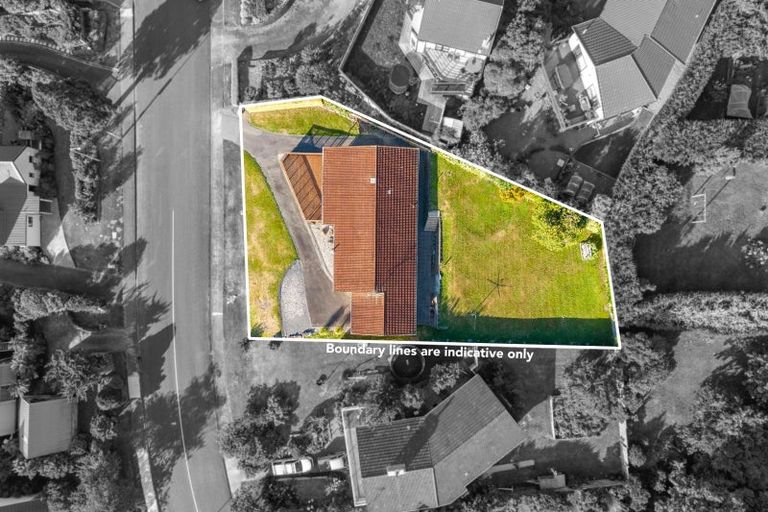 Photo of property in 137 Winara Avenue, Waikanae, 5036