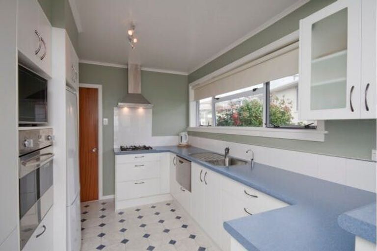 Photo of property in 25 Crownhill Street, Spotswood, New Plymouth, 4310