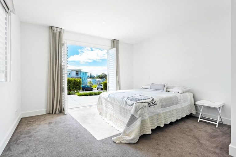 Photo of property in 65 Landmark Terrace, Orewa, 0931