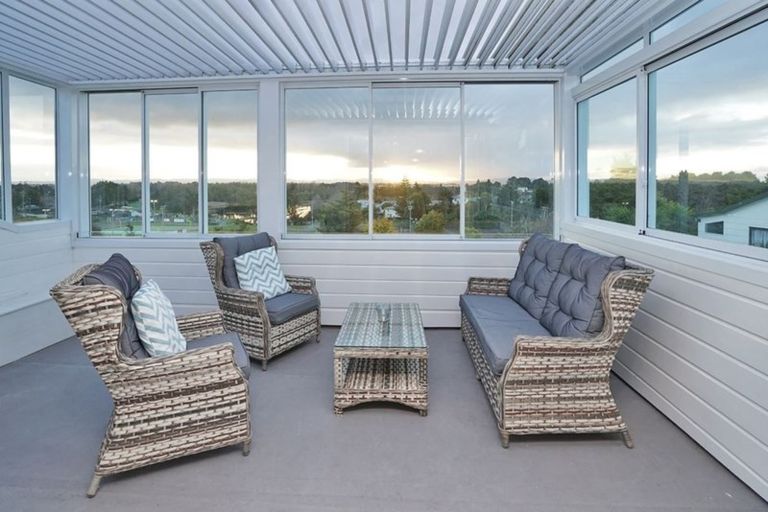 Photo of property in 84 Forest Lake Road, Forest Lake, Hamilton, 3200