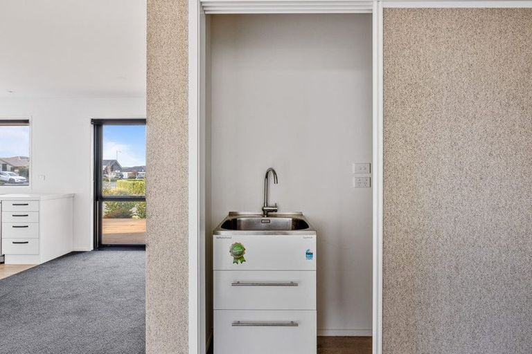 Photo of property in 40 Avanda Avenue, Rolleston, 7615