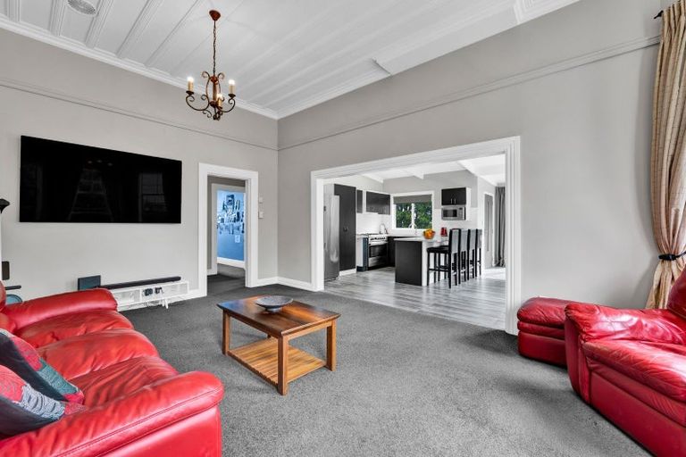 Photo of property in 37 Fantham Street, Hawera, 4610