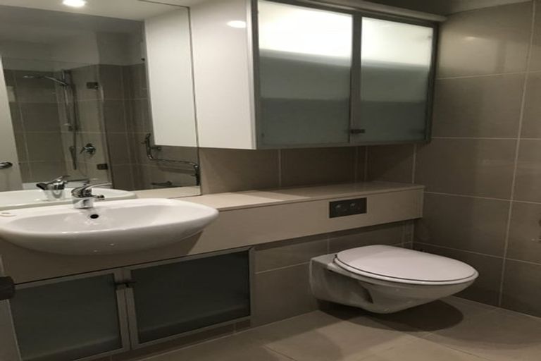 Photo of property in Oxleys Rock Apartments, 503/6 London Quay, Picton, 7220