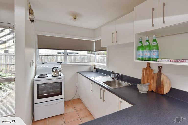 Photo of property in 5/27a Packe Street, Edgeware, Christchurch, 8013