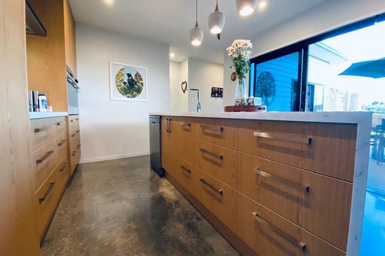 Photo of property in 69 Cyrus Street, Whalers Gate, New Plymouth, 4310