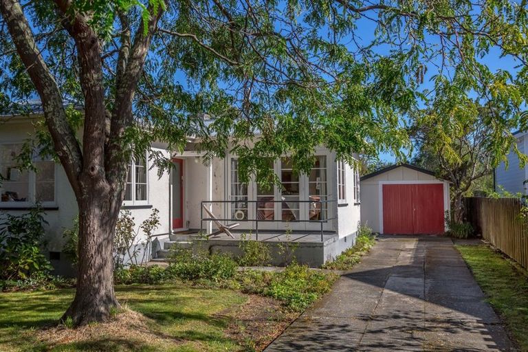 Photo of property in 14 Pownall Street, Masterton, 5810
