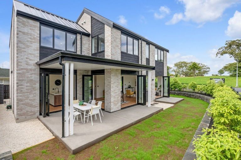 Photo of property in 27 The Boulevard, Sunnyhills, Auckland, 2010