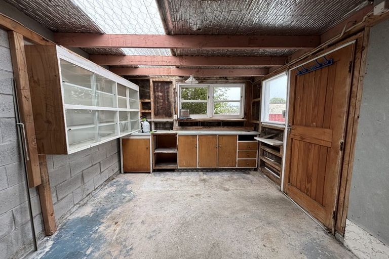 Photo of property in 36 Karaka Crescent, Levin, 5510