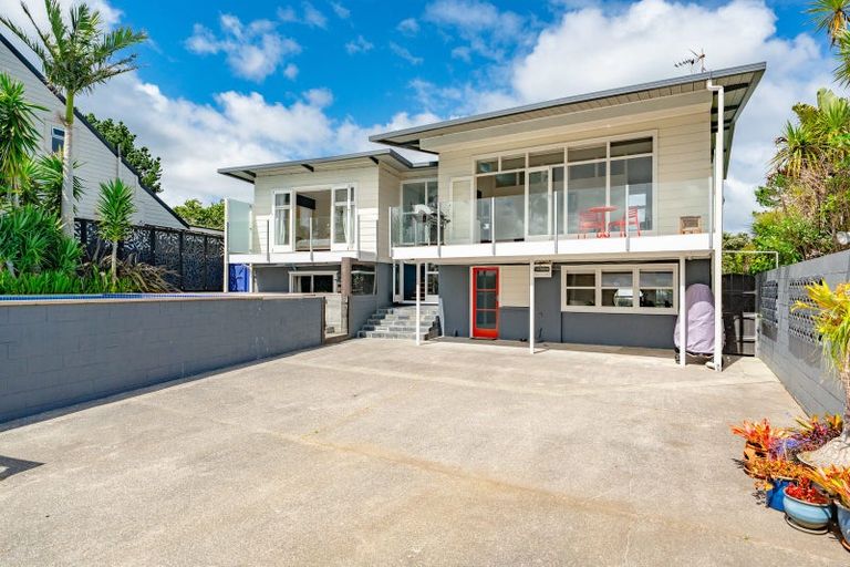 Photo of property in 4 Range Road, Swanson, Auckland, 0816