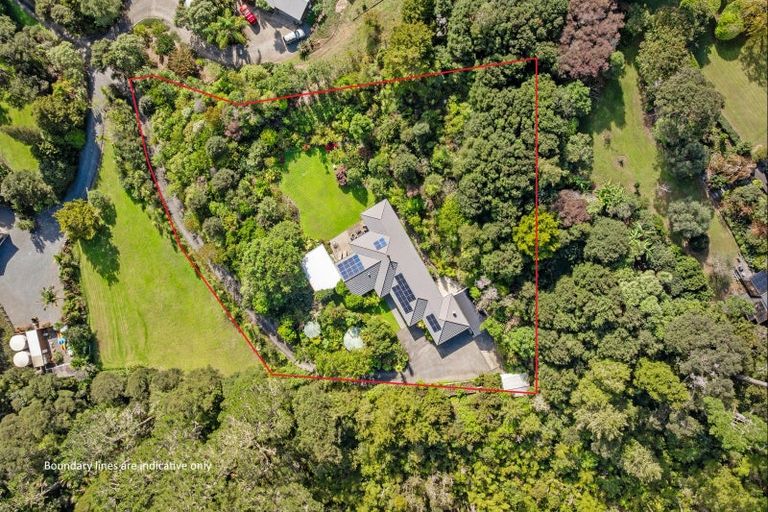 Photo of property in 16 Mccallum Drive, Sandspit, Warkworth, 0982