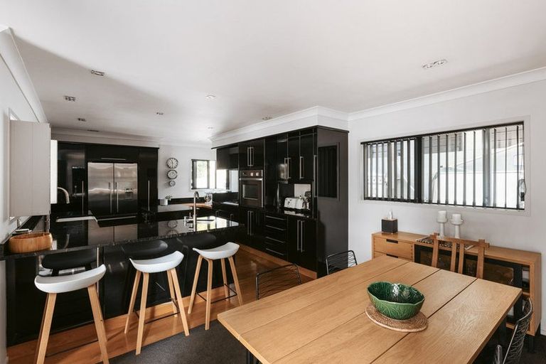 Photo of property in 6 Harbourside Way, Welcome Bay, Tauranga, 3112