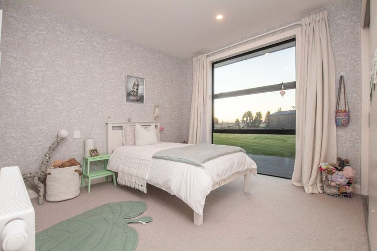 Photo of property in 15 Longwood Drive, Winton, 9720