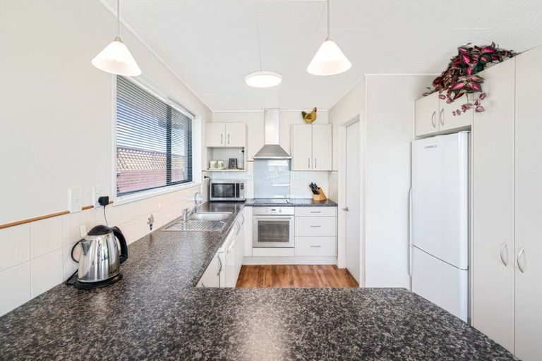 Photo of property in 26 Coates Place, Rangiora, 7400