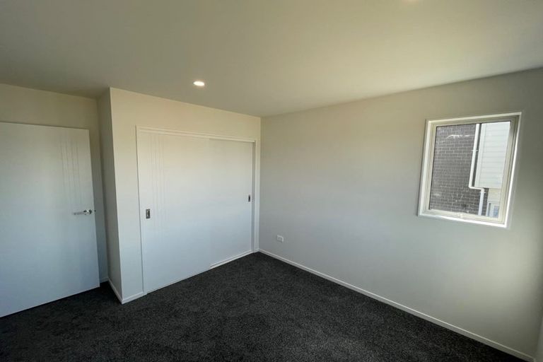 Photo of property in 4a Putiputi Way, Papakura, 2110