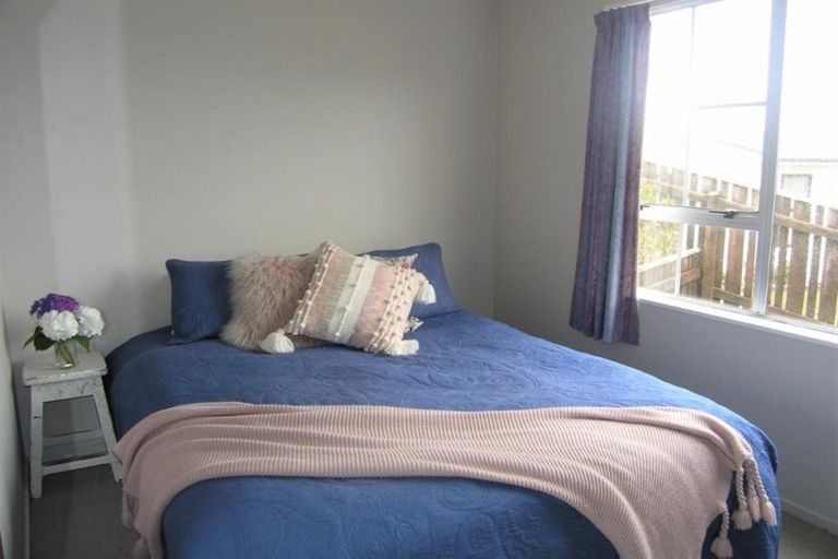 Photo of property in 1 Tarras Grove, Kelson, Lower Hutt, 5010