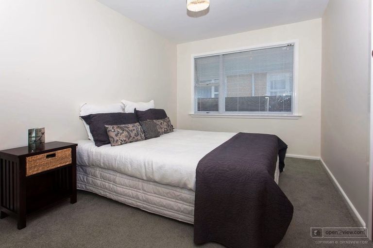 Photo of property in 42 Grahams Road, Ilam, Christchurch, 8041