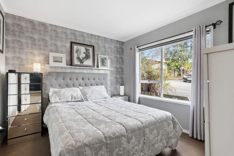 Photo of property in 2/22c Evans Road, Glen Eden, Auckland, 0602