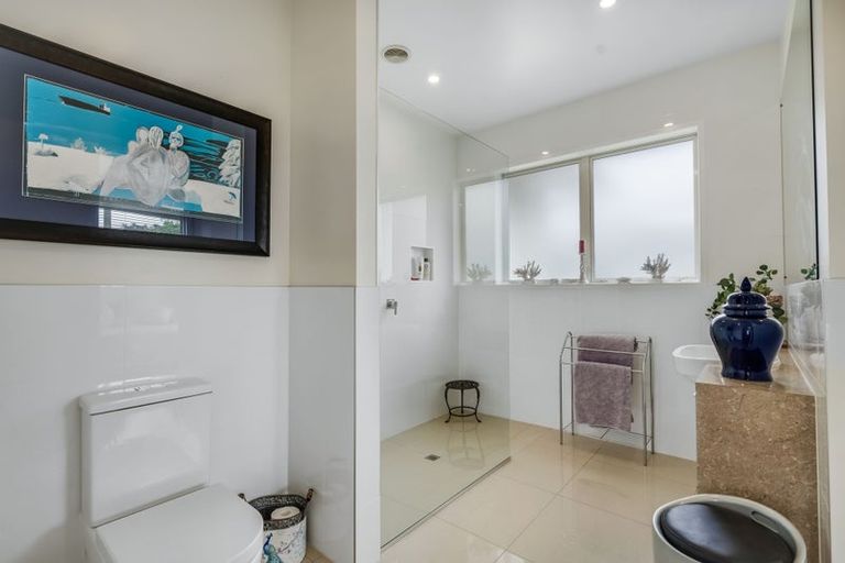 Photo of property in 28 Stace Hopper Drive, One Tree Point, 0118