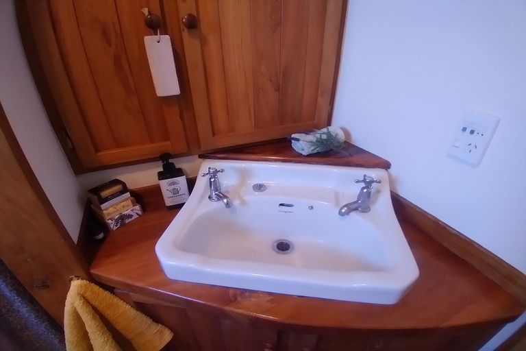 Photo of property in 9 The Strand, Okarito, Whataroa, 7886