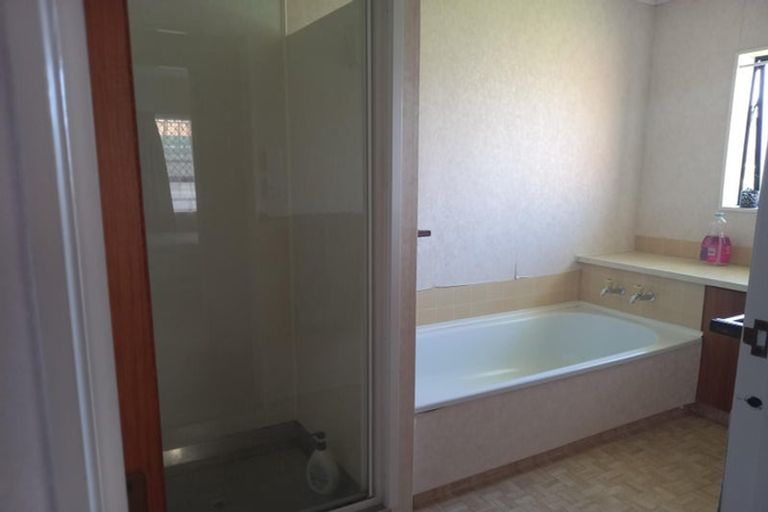 Photo of property in 3/33 Wallath Road, Westown, New Plymouth, 4310