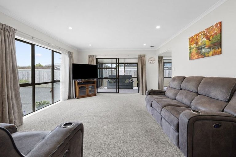 Photo of property in 2/4 Edward Avenue, Otara, Orewa, 2023