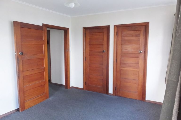 Photo of property in 345 Riccarton Road, Upper Riccarton, Christchurch, 8041
