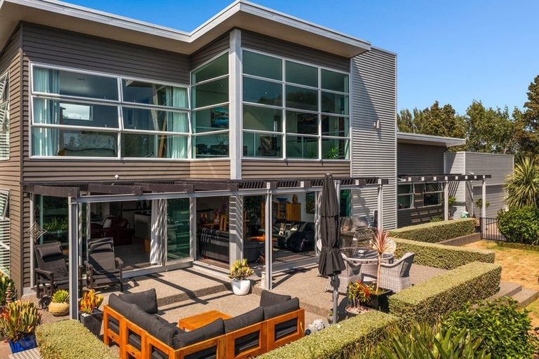 Photo of property in 84b Carrington Street, Lower Vogeltown, New Plymouth, 4310