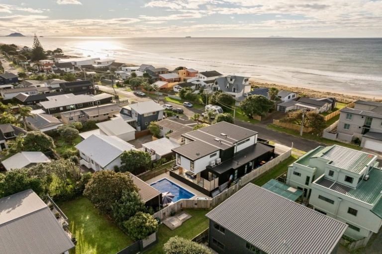 Photo of property in 18 Motiti Road, Papamoa Beach, Papamoa, 3118
