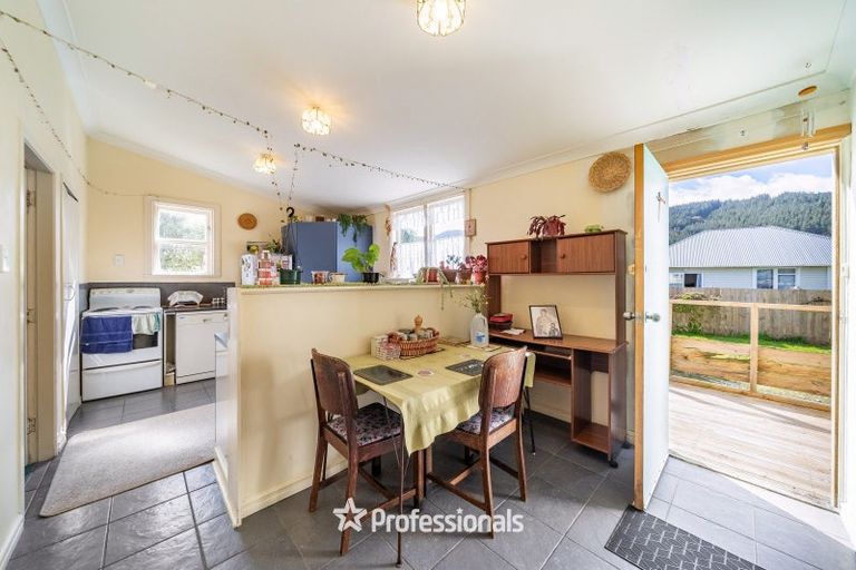 Photo of property in 19 Grimsby Grove, Wainuiomata, Lower Hutt, 5014