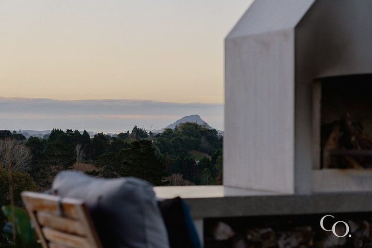 Photo of property in 45 Te Auhi Way, Welcome Bay, Tauranga, 3112