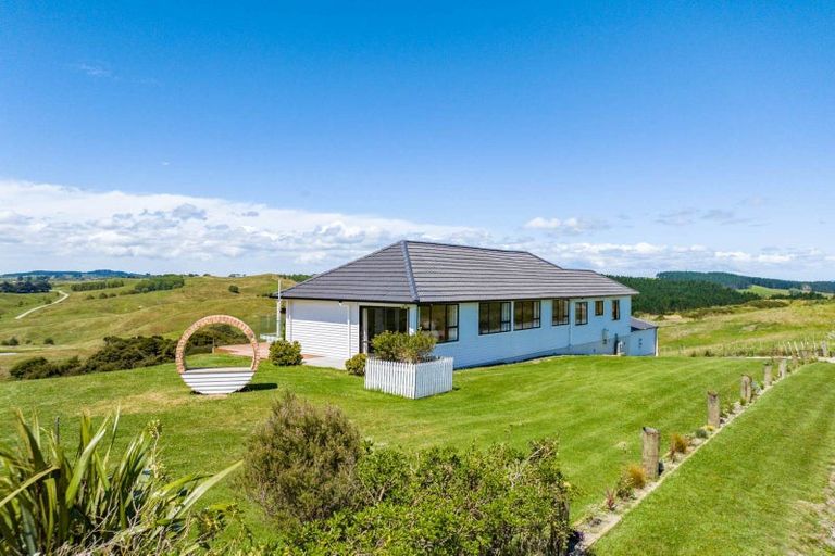 Photo of property in 63 Otara Road, Kaiwaka, 0573