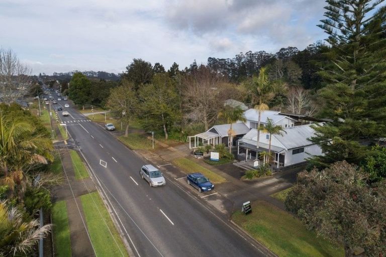Photo of property in 132 Kerikeri Road, Kerikeri, 0230