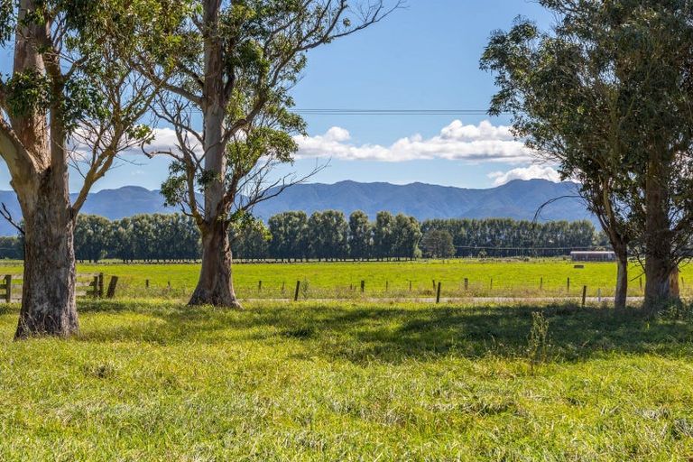 Photo of property in 357a Kahutara Road, Kahutara, 5771