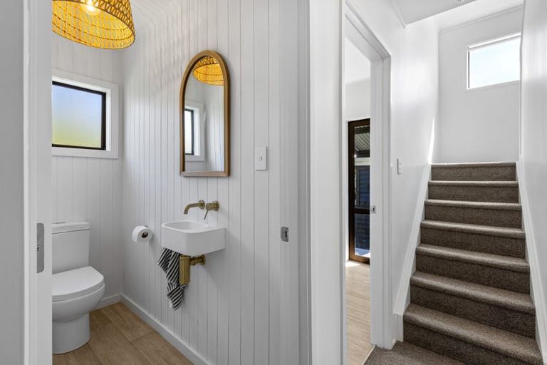 Photo of property in 44b Walton Street, Red Beach, 0932