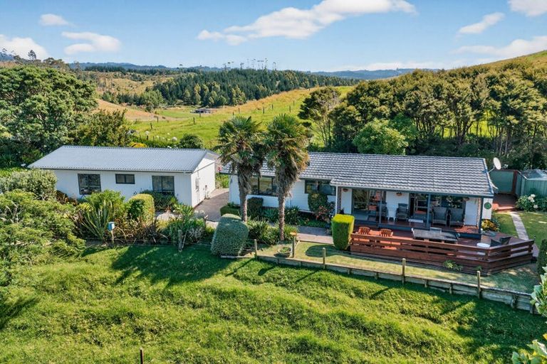 Photo of property in 386 South Road, Waipu, 0582