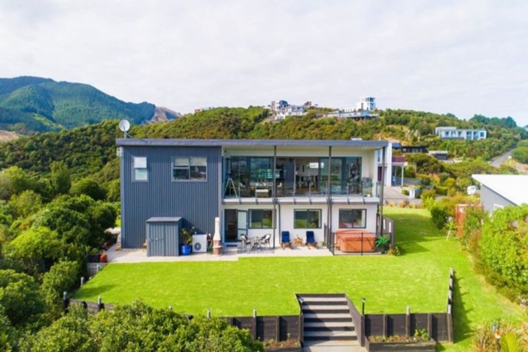 Photo of property in 7 Ocean Vista Lane, Paraparaumu, 5032