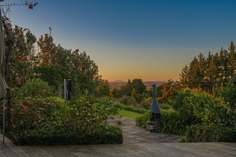 Photo of property in 69 Polson Hill Drive, Aokautere, Palmerston North, 4471