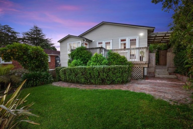 Photo of property in 3 Ngataringa Road, Devonport, Auckland, 0624