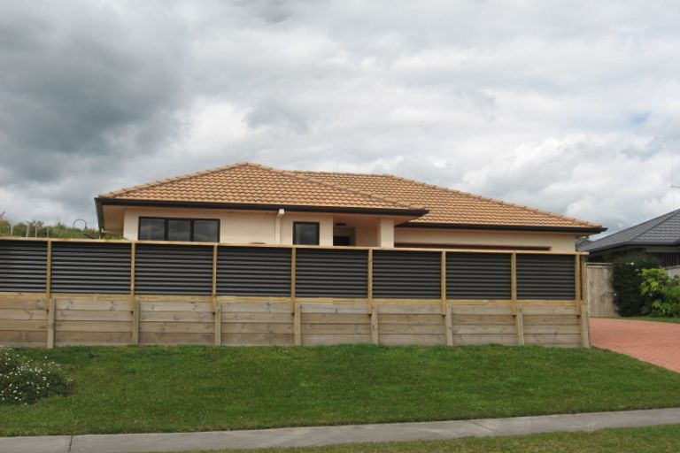 Photo of property in 6 Peregrine Place, Welcome Bay, Tauranga, 3112