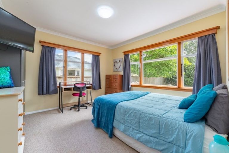 Photo of property in 19 Oxford Crescent, Ebdentown, Upper Hutt, 5018