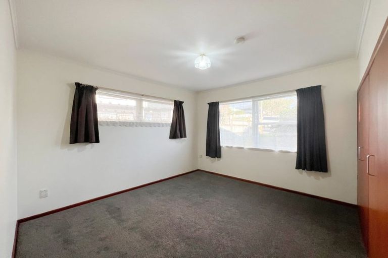 Photo of property in 82 Shoreham Street, Avondale, Auckland, 0600