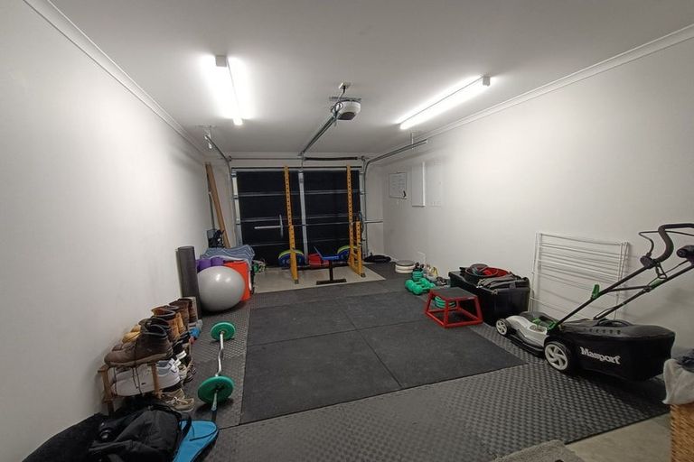 Photo of property in 72 Mawai Hakona Drive, Wallaceville, Upper Hutt, 5018