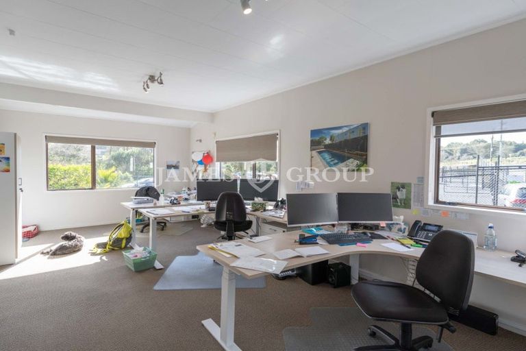 Photo of property in 275 Fitzgerald Road, Drury, 2577