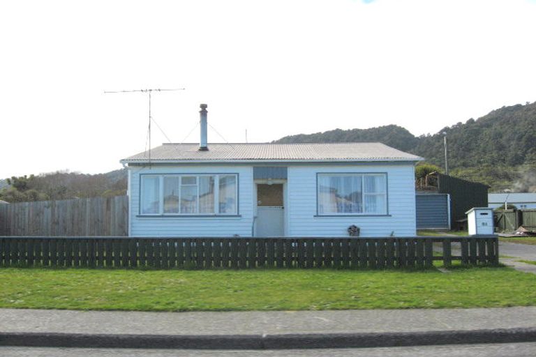 Photo of property in 31 Fox Street, Cobden, Greymouth, 7802