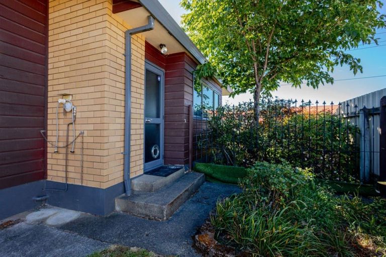 Photo of property in 19 King Street, Dannevirke, 4930