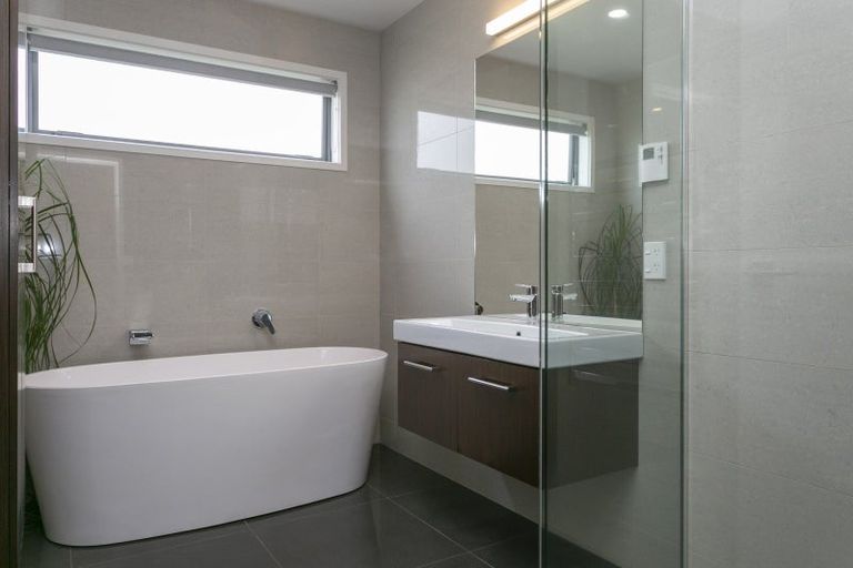 Photo of property in 19 Ernest Kemp Rise, Wharewaka, Taupo, 3330